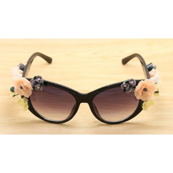 Retro Cat Eye Floral embellished Festival Sunglasses with UV protection lenses - Picture 1 of 6